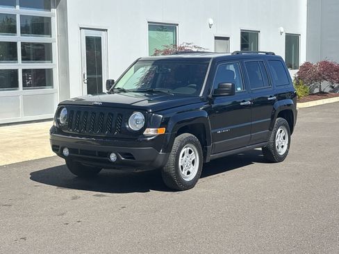 Certified 2017 Jeep Patriot Sport w/ Power Value Group AWD/4WD image 1