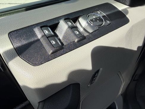 Used 2019 Ford F350 XL w/ Power Equipment Group image 11