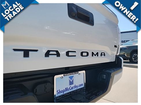 Used 2022 Toyota Tacoma Limited w/ Nightshade Package AWD/4WD image 12