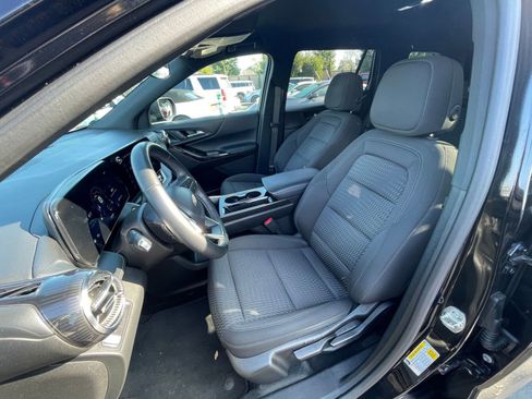 Used 2025 Chevrolet Equinox LT image 35