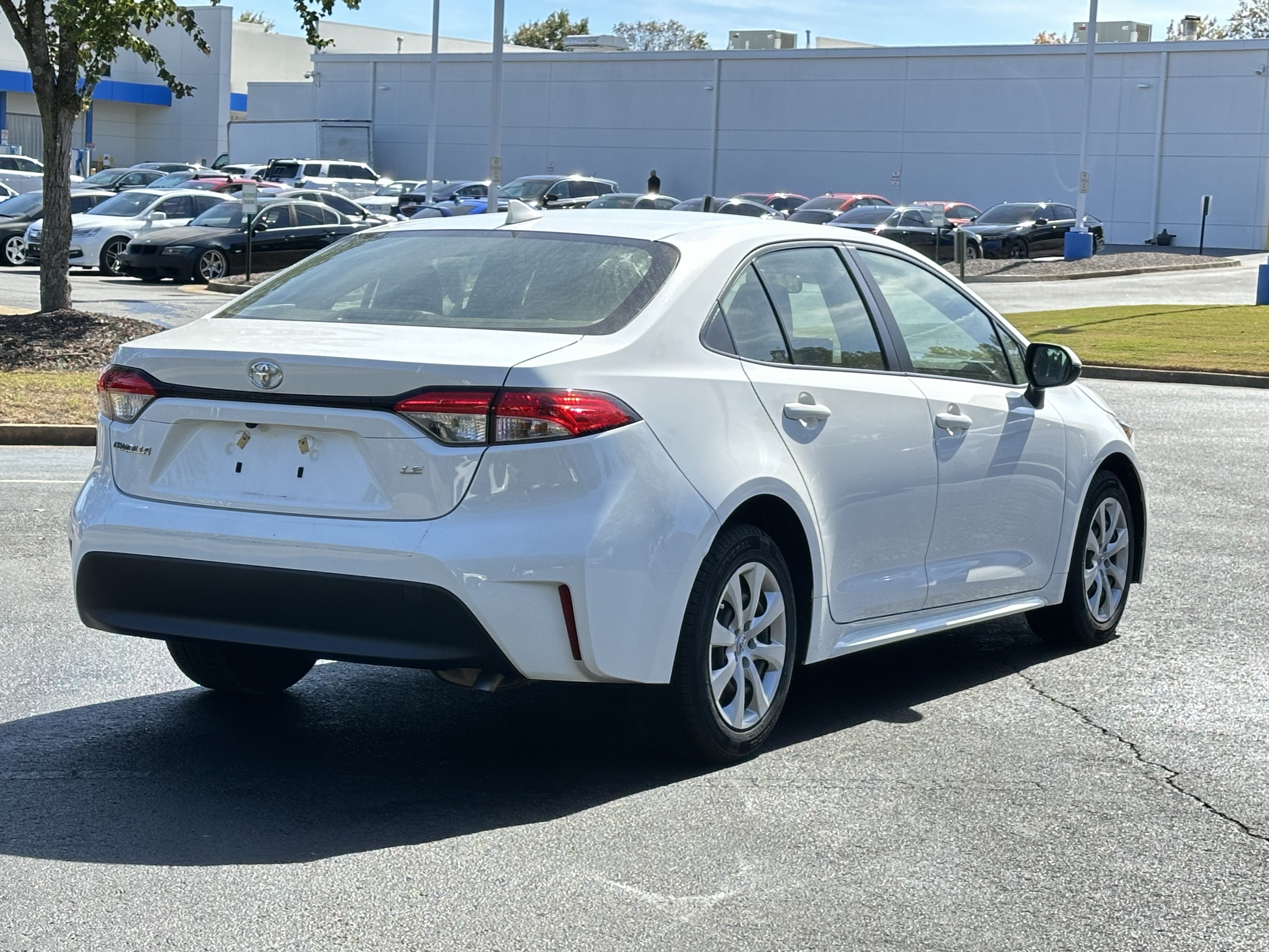 Used 2023 Toyota Corolla LE FWD image 11