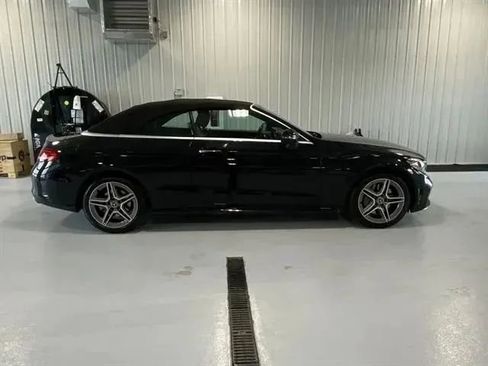 Used 2019 Mercedes-Benz C 300 4MATIC Cabriolet image 2