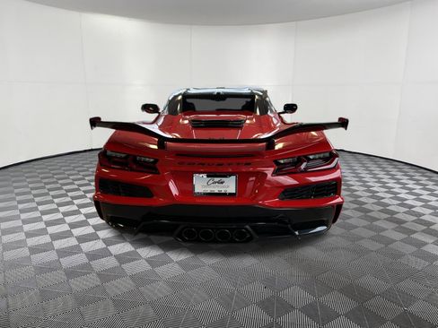 Used 2023 Chevrolet Corvette Z06 w/ Z07 Performance Package image 4