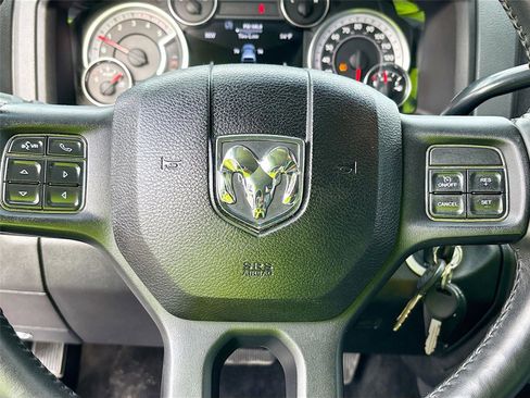 Used 2013 RAM 2500 Big Horn image 12