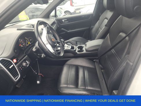 Used 2019 Porsche Cayenne S image 13