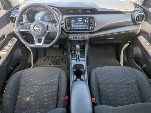 Used 2024 Nissan Kicks SV FWD image 17