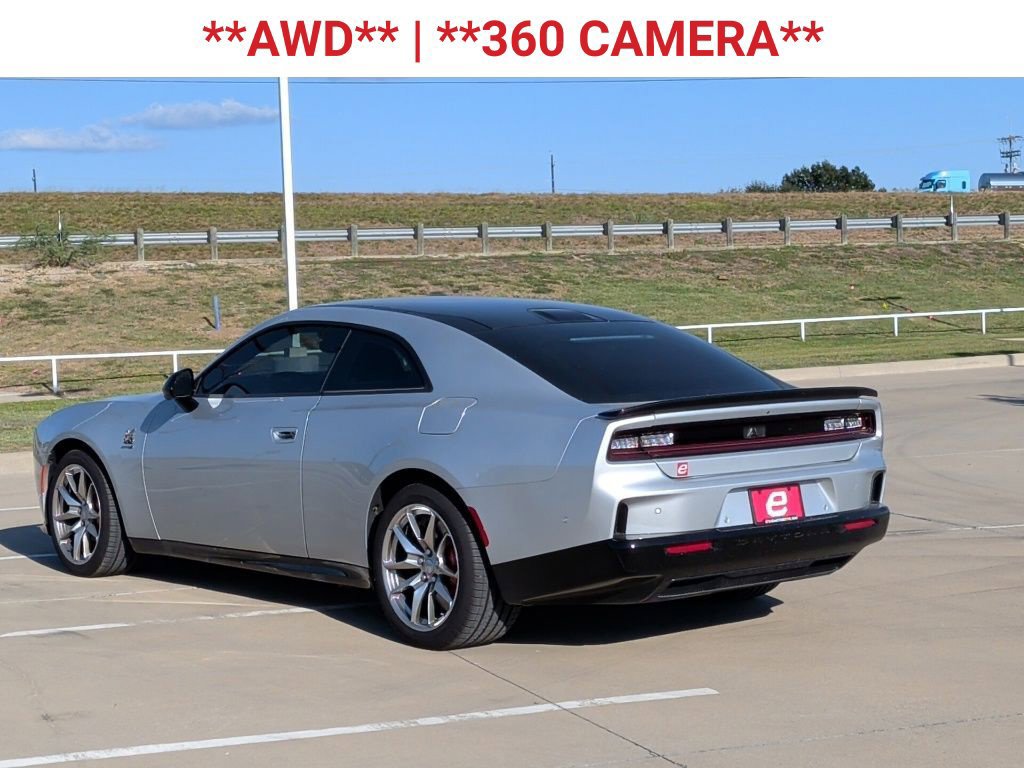 Used 2024 Dodge Charger Daytona Scat Pack w/ Plus Group AWD/4WD image 7