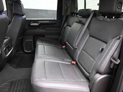 Used 2024 Chevrolet Silverado 3500 LTZ w/ LTZ Plus Package AWD/4WD image 17