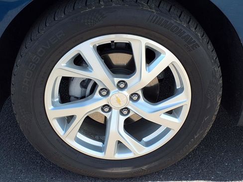 Used 2021 Chevrolet Equinox Premier image 9