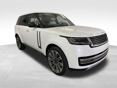 New 2026 Land Rover Range Rover SE image 3
