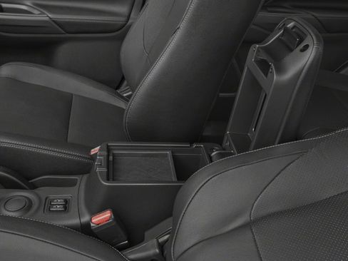 Used 2018 Mitsubishi Outlander LE image 18