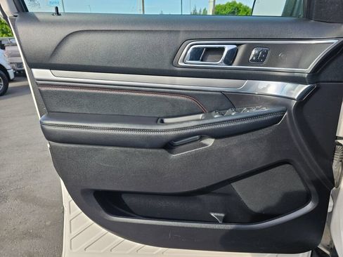Used 2017 Ford Explorer Sport AWD/4WD image 22