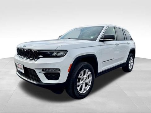 Used 2022 Jeep Grand Cherokee Limited AWD/4WD image 3