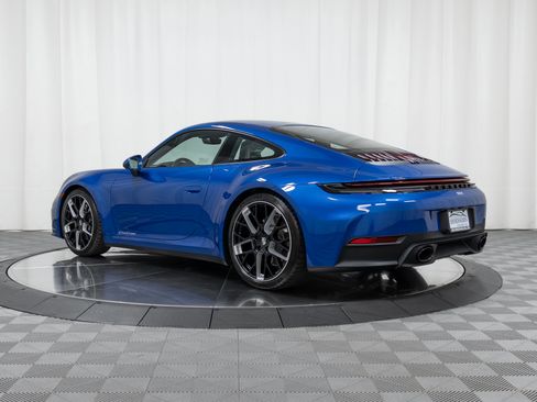 Used 2026 Porsche 911 Carrera T RWD image 3