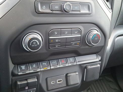 Used 2024 Chevrolet Silverado 3500 W/T image 15