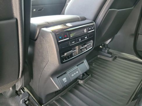 Used 2025 Acura MDX FWD image 13