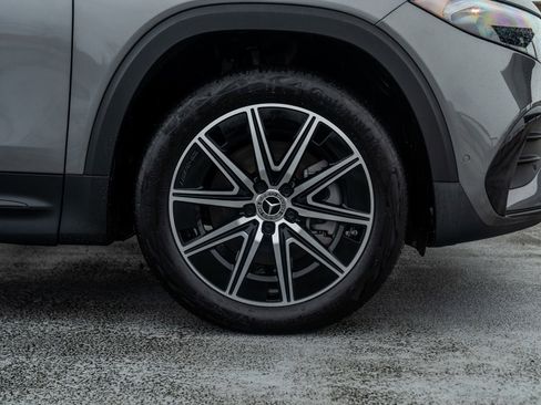 Used 2024 Mercedes-Benz EQB 350 4MATIC SUV image 12