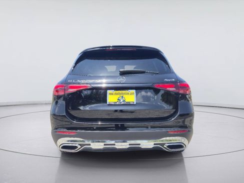 Used 2025 Mercedes-Benz GLC 300 4MATIC image 4