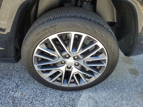 Used 2023 Jeep Compass Limited w/ Elite Group image 13