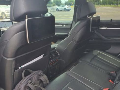 Used 2017 BMW X5 xDrive50i AWD/4WD image 14