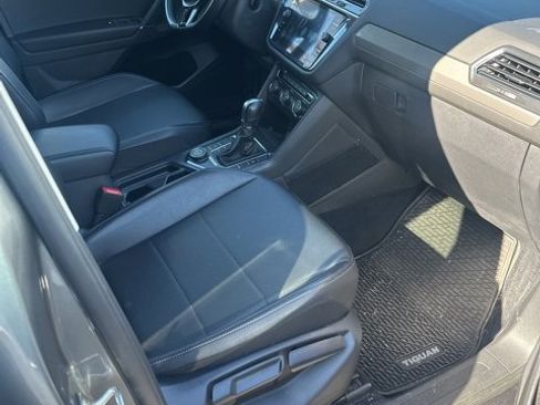 Used 2018 Volkswagen Tiguan SE image 7