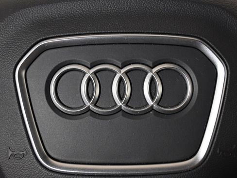 Used 2024 Audi SQ5 Prestige AWD/4WD image 39