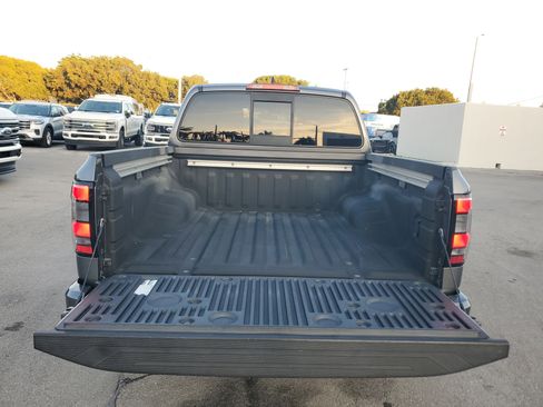 Used 2022 Nissan Frontier SV image 29