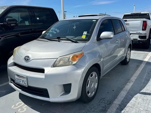 Used 2012 Scion xD FWD image 2
