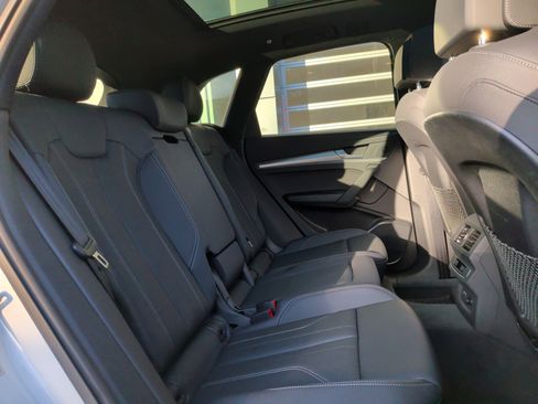 Used 2024 Audi Q5 2.0T Premium image 31