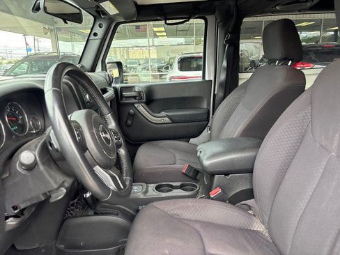 Used 2013 Jeep Wrangler Sport image 10