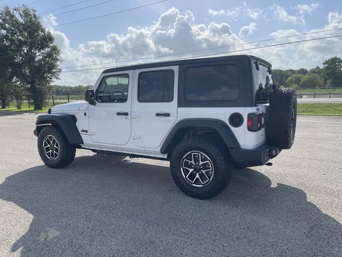 Used 2023 Jeep Wrangler Unlimited Sport AWD/4WD image 6