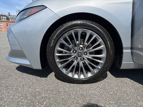 Used 2022 Toyota Avalon Limited w/ Advanced Safety Package image 25