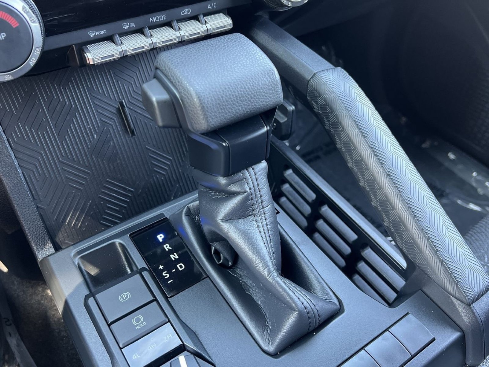 Used 2026 Toyota 4Runner SR5 AWD/4WD image 19