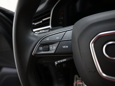 Used 2021 Audi Q7 3.0T Premium image 27