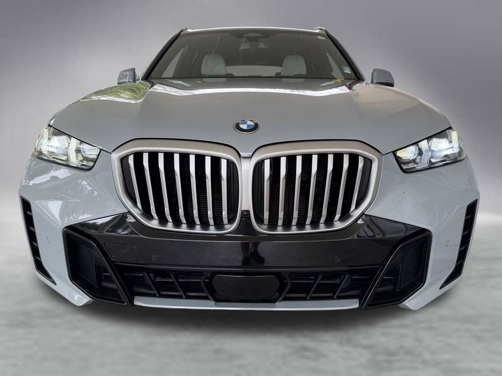 Used 2025 BMW X5 xDrive40i w/ M Sport Package AWD/4WD image 15
