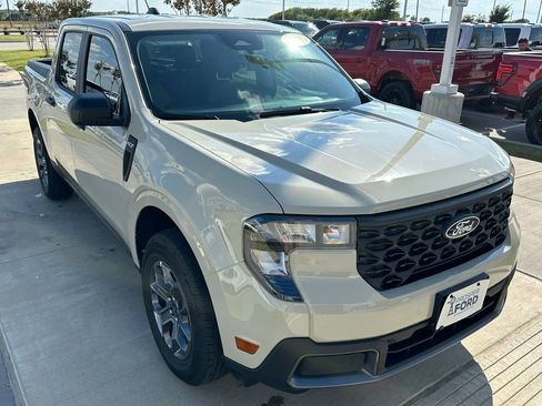 New 2025 Ford Maverick XLT w/ Equipment Group 302A image 29