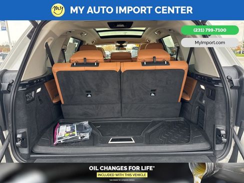 Used 2024 BMW X7 xDrive40i w/ Premium Package image 34