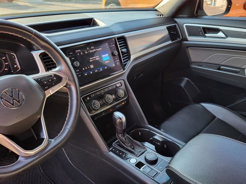 Used 2022 Volkswagen Atlas Cross Sport SEL image 26