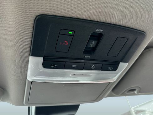 Used 2023 Nissan Altima 2.5 SR w/ SR Premium Package image 37