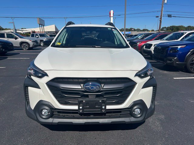 Used 2023 Subaru Outback Premium AWD/4WD image 2