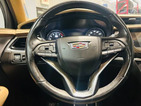 Used 2022 Cadillac XT6 Sport w/ Platinum Package AWD/4WD image 17