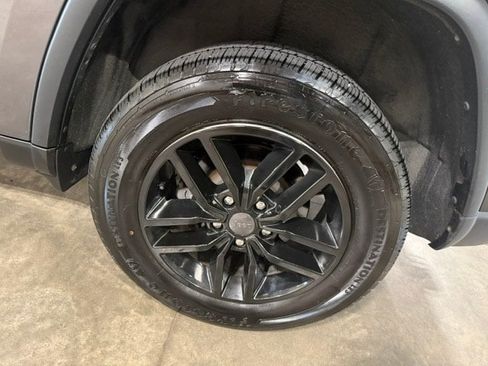 Certified 2020 Jeep Grand Cherokee Limited w/ Trailer Tow Group IV AWD/4WD image 27