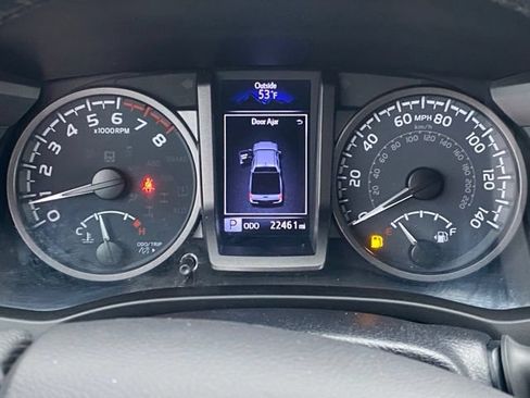 Used 2021 Toyota Tacoma TRD Off-Road AWD/4WD image 23