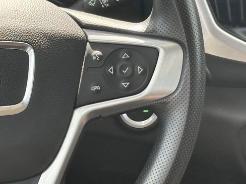 Used 2024 GMC Terrain SLE AWD/4WD image 9