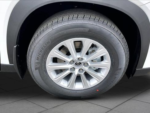 New 2026 Toyota Grand Highlander AWD Hybrid image 12