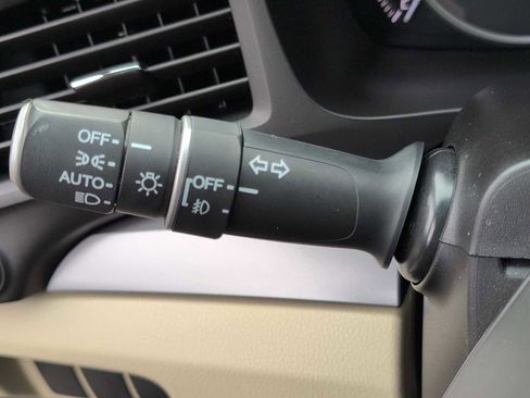 Used 2013 Acura ILX w/ Technology Package image 26