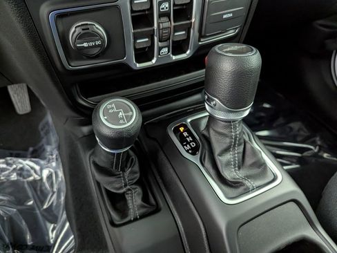 New 2026 Jeep Gladiator Sport image 24