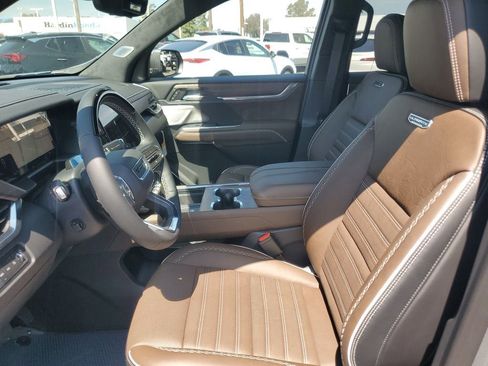New 2026 GMC Acadia Denali Ultimate AWD/4WD image 10