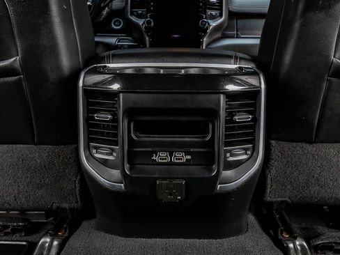 Used 2020 RAM 2500 Laramie w/ Night Edition AWD/4WD image 33
