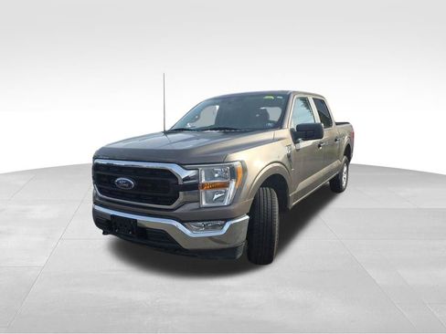 Used 2022 Ford F150 XLT image 4